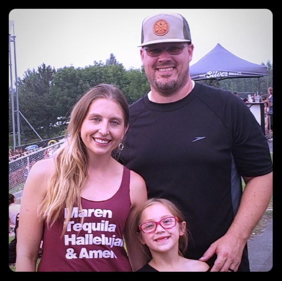 Meet your Posher, Terra - Picture 1 of 1